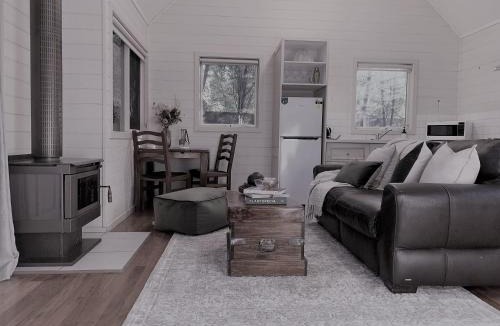 Yarra Glen Bed & Breakfast | Two Truffles Cottage Accommodation