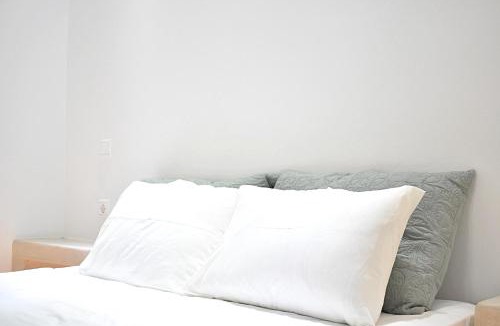 Merichas Apartment | Tzamaros Studios