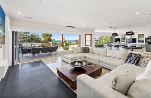 Emerald Beach House | ULTIMATE BEACH HOUSE EMERALD BEACH