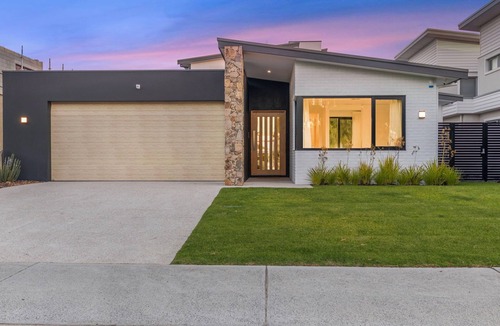 Geographe House | Ultimate luxury on the canal