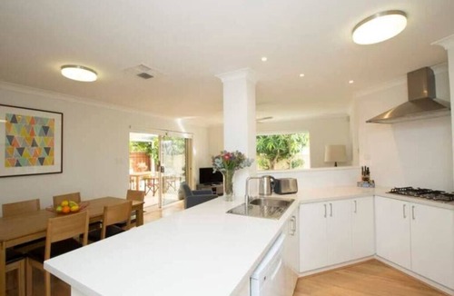 Mount Pleasant House | Ultimate Villa Retreat*3BR*Canning River*Family Friendly*