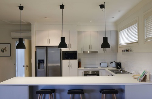 Encounter Bay House | Uneek Coastal Living - Pet friendly, NETFLIX, WI-FI