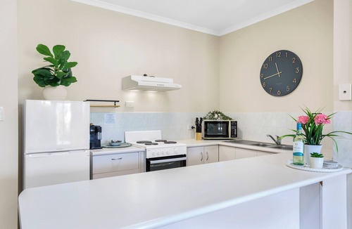 Cairns North Apartment | Unique Tropic Escape 444