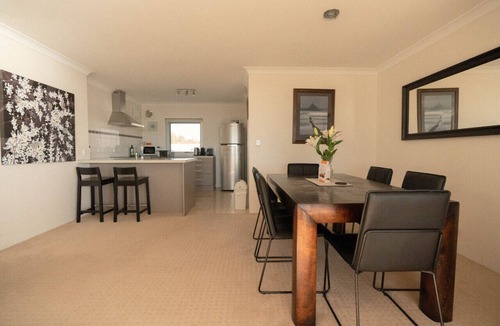 Cottesloe Apartment | Unit 12 · Cottesloe Beach View Apartments #12