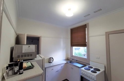 Bright Cottage | Unit 2 - Two Bedroom - HomeAway