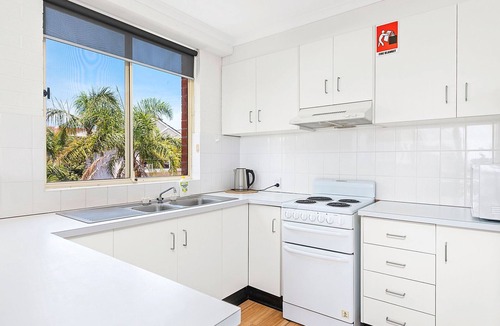Nelson Bay Apartment | Unit 3/4 Intrepid Close - Little Beach Seaspray Break. just 60m from Shoal Bay Beach