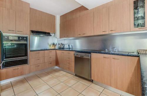 Noosa Heads Apartment | Unit 9 Viewcrest 3 Bedroom 24 Viewland Drive