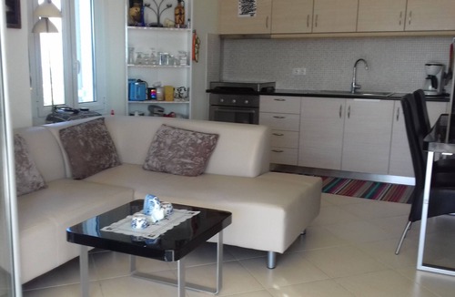 Pylos-Nestoras Villa | Unlimited sea views from 2 balconies. Weekly 1 Greek meal free.