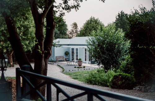 Exeter Cottage | Unwind at "Woodbury Lodge"