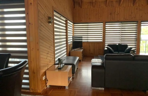 Tuross Head House | Unwind in a stylish 3 bedroom home. Within an easy stroll to beach park & shops.