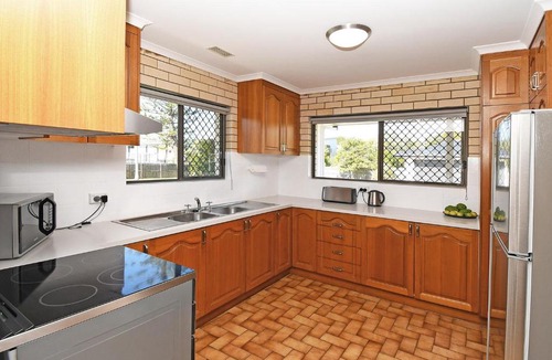 Urangan Apartment | Urangan Harbour Bungalow