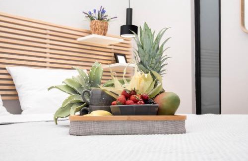 Khalkis Apartment | Urban Cosy Minimal Nest