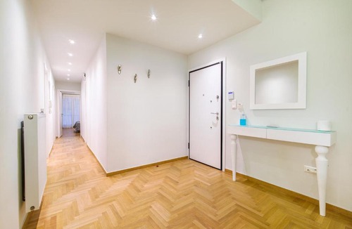 Ilisia Apartment | Urban Luxury on a Quiet Street in the Center of Athens