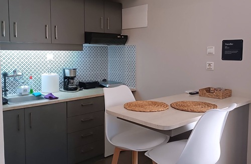 Kalamaria Apartment | Urban Studio 14