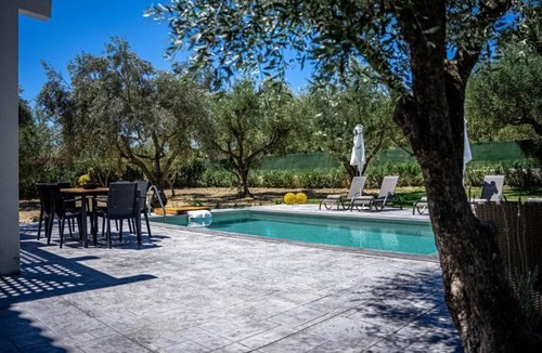 Neromilos Villa | Valeria Private Villa