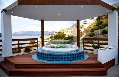 Kamari Apartment | Vasilis Studios