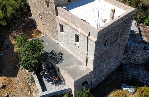 Vatheia Apartment | Vathia Tower - Stone Mani Heaven Near the Beach