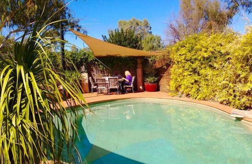 Braitling Apartment | Vatu Sanctuary - The Bure (1 bedroom spa with private entrance and garden)