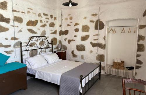 Tripiti House | Venduri House