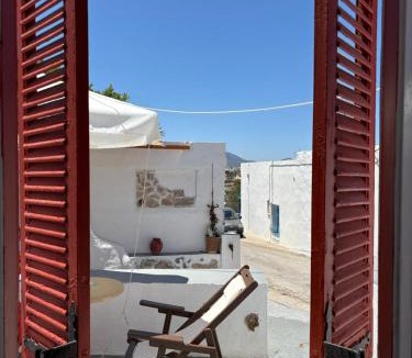 Tripiti House | Venduri House