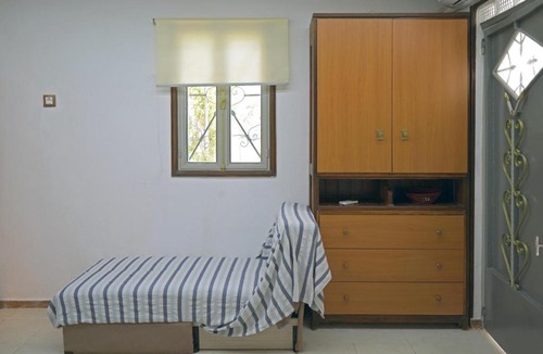 Kalamata House | VENI Olive House
