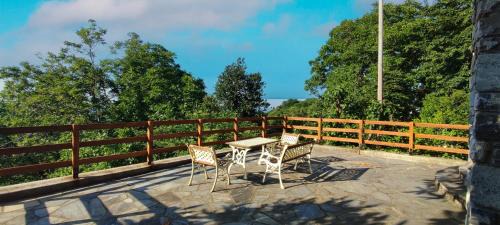 Tsagarada House | Venieri's Stone Villa