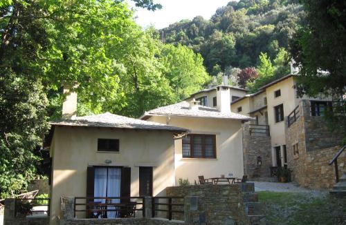 Papa Nero House | Vergopoulos Oliveyard