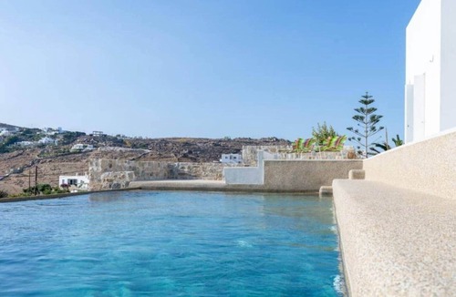Mykonos House | Villa Paschalia,Sea View, Pool, Gym, Sleeps 10