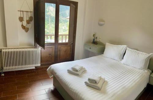 Proussos Hotel | Via Ferrata Hotel