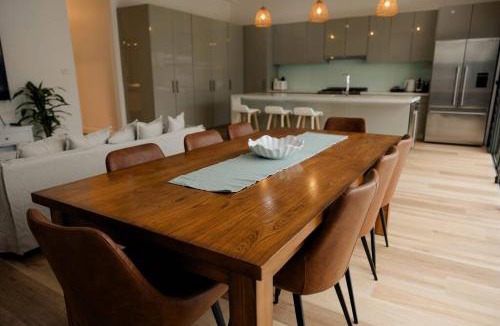 Hamilton House | Vida Hamilton - 3 bed, 2 bath kids playground!