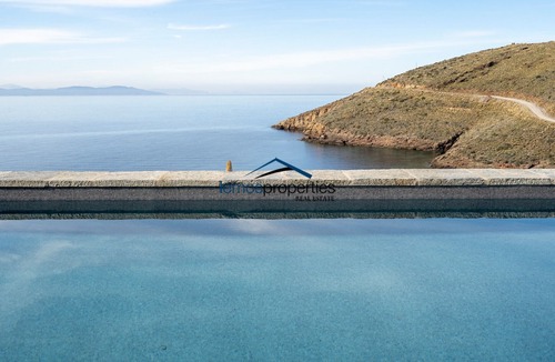 Kea Villa | Viila Ammos with a swiiming pool and direct access to a sandy beach