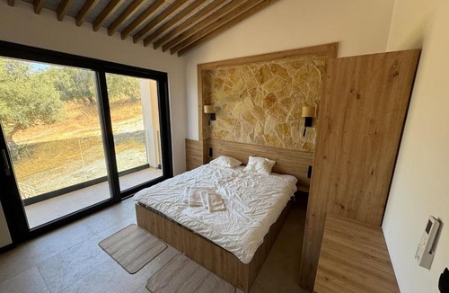Nea Smirni Villa | viila before booking, read the rules on the host's profile