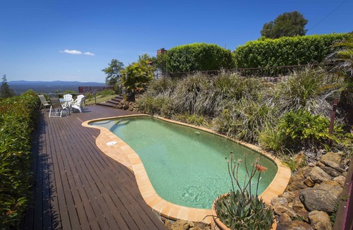 Mount View Villa | Villa 1 @ Bimbadeen Estate - Romantic split level villa with exceptional views over the vineyards