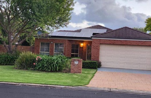 Warrnambool Villa | Villa ∙ 4 bedrooms ∙ 8 guests