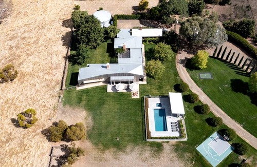 Greenhill Villa | Villa ∙ 5 bedrooms ∙ 10 guests