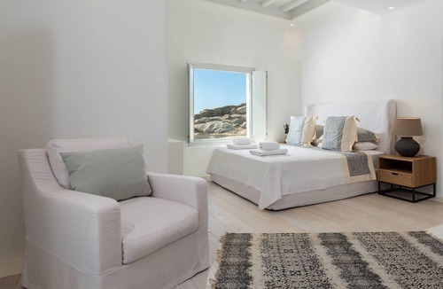 Tourlos Villa | Villa Alea - A luxury villa to rent by Agia Sofia area, Mykonos, Greece