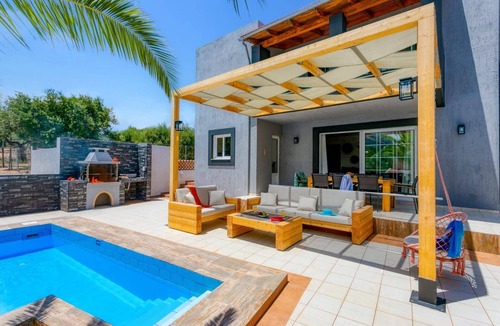 Old Hersonissos Villa | Villa Alpha by Villa Plus