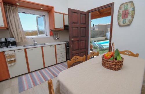 Afra Apartment | Villa Anastasia with Private Pool & Outdoor Spa Tub