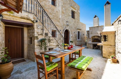 Aggeliana Villa | Villa Ani | Traditional Rustic Villa with Private Pool & BBQ