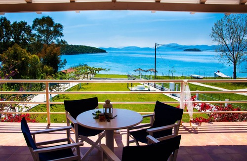 Spanokhorion Villa | VILLA APHRODITE BY THE SEA