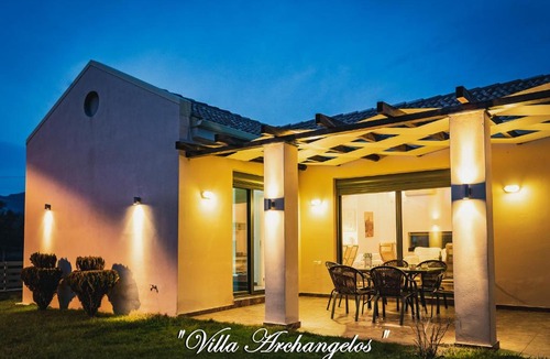 Zalongo Villa | Villa Archangelos