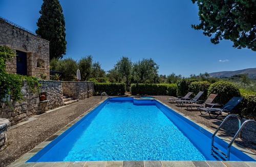 Agia Marina Villa | Villa Artemis Aresti with private pool
