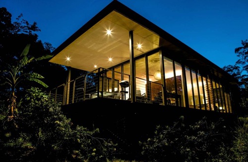 Glass House Mountains Villa | Villa ∙ 1 bedroom ∙ 3 guests