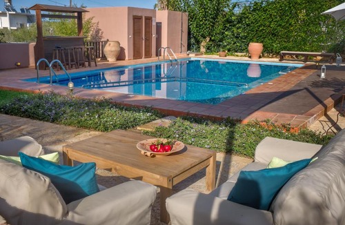 Pitharion Villa | Villa Bliss