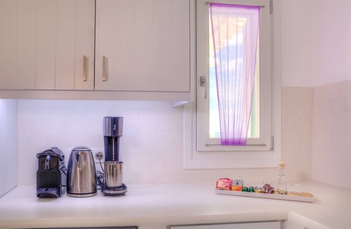 Koufonisia Apartment | Villa 'Calypso' with Private Terrace, Wi-Fi and Air Conditioning