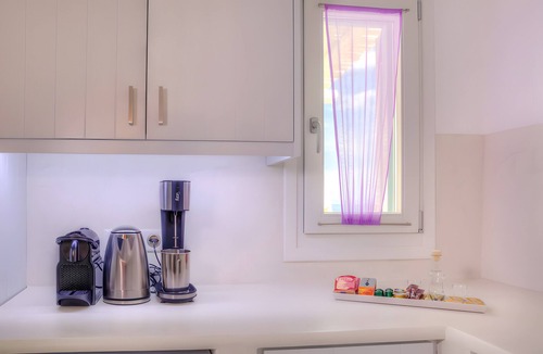 Koufonisia Apartment | Villa 'Calypso' with Private Terrace, Wi-Fi and Air Conditioning