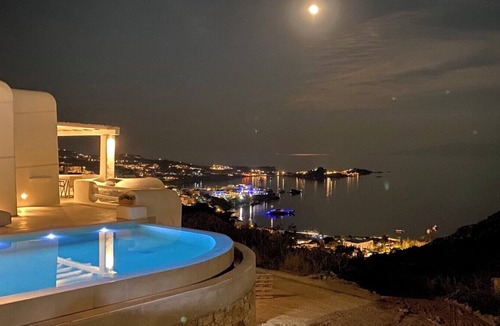 Mykonos Villa | Villa Camelia 2 - 2BR - Private Pool & Jacuzzi - Sea View - Psarou (Nammos)