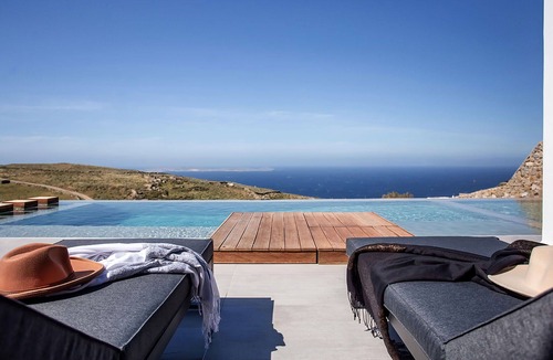 Faros Armenistis Villa | Villa Chimera with private pool - My Rental Homes