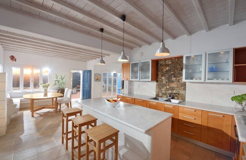 Elia Villa | Villa Chrysta Mykonos – Family-Friendly Villa with Pool, Terrace & Sea View