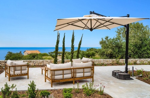 Agios Nikitas Villa | Villa Cypressa by Villa Plus